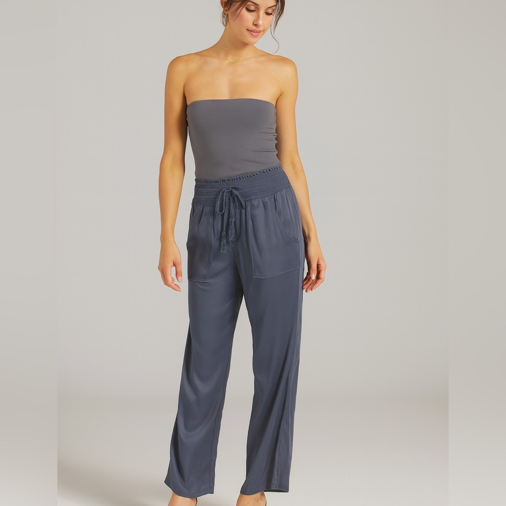 NWT Dictionary Amora High Rise Satin Wide Leg Pants XS